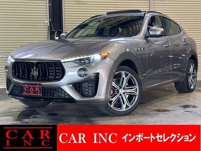 2021 Maserati LEVANTE photo 1