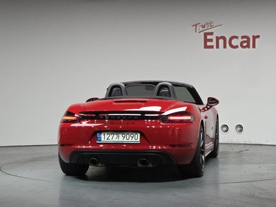 PORSCHE 718 - 4