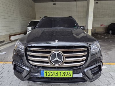 2025 Mercedes-BENZ GLS photo 1