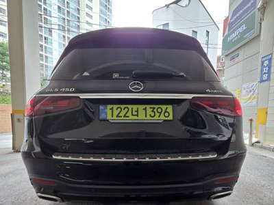 2025 Mercedes-BENZ GLS photo 7