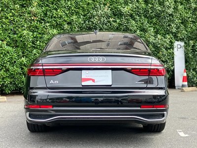 AUDI A8 - 7