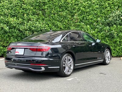 AUDI A8 - 6
