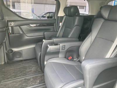 TOYOTA ALPHARD - 8
