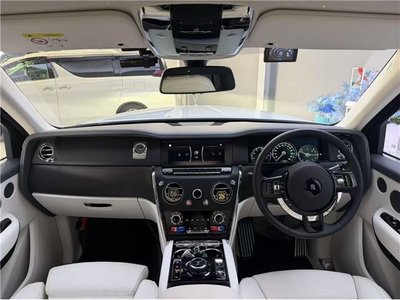 ROLLS-ROYCE CULLINAN - 5