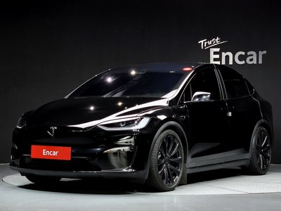 TESLA MODEL X - 1