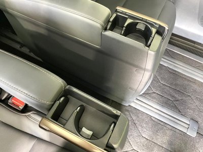 2025 Toyota ALPHARD — миниатюра 38