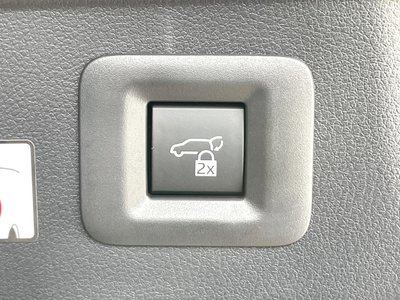 2025 Toyota ALPHARD 照片 8