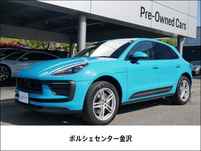 PORSCHE MACAN - 1
