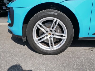 PORSCHE MACAN - 9