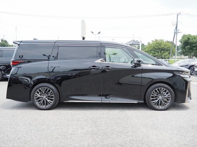 2024 Toyota VELLFIRE photo 9