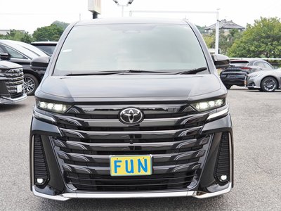 2024 Toyota VELLFIRE photo 2