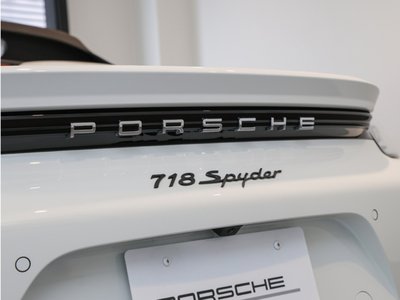 صورة 10 لـ 2020 Porsche 718 SPYDER