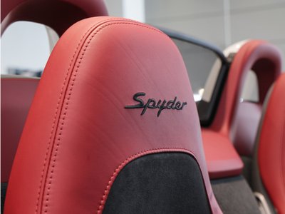 2020 Porsche 718 SPYDER 缩略图 14