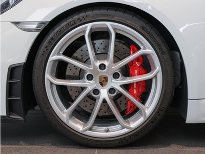 صورة 6 لـ 2020 Porsche 718 SPYDER