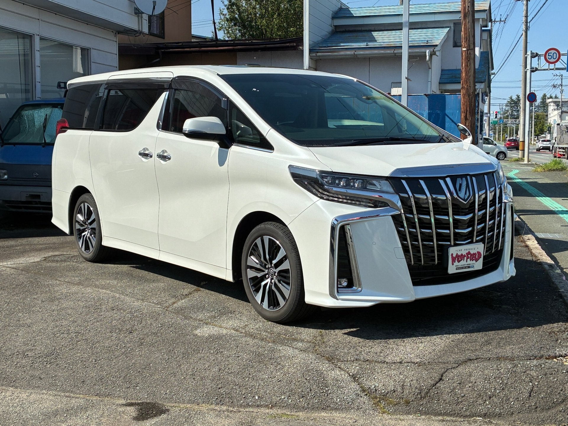 TOYOTA ALPHARD - View 1