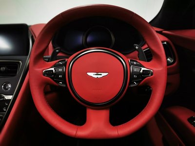 ASTON MARTIN DB11 VOLANTE - 7