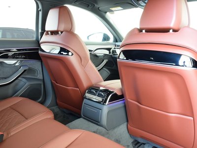 2025 AUDI A8 — миниатюра 40