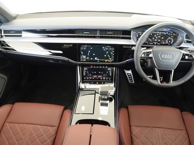 AUDI A8 - 3