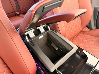 2025 AUDI A8 — миниатюра 46