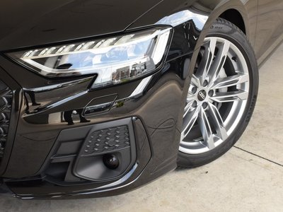 AUDI A8 - 7