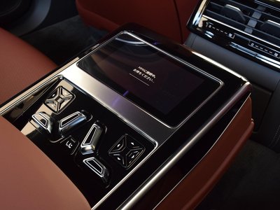 2025 AUDI A8 — миниатюра 44