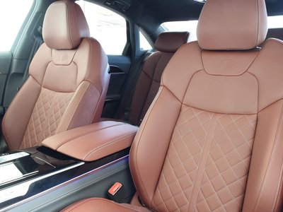2025 AUDI A8 — миниатюра 32