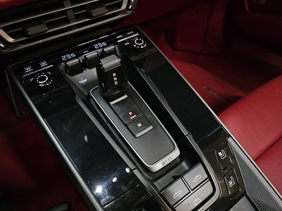 2021 Porsche 911 — миниатюра 15