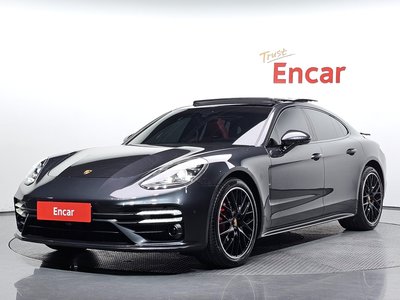 PORSCHE PANAMERA - 1
