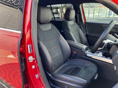 MERCEDES-BENZ GLB - 8