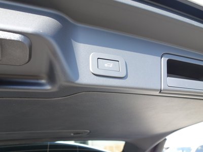 2025 LAND Rover RANGE ROVER EVOQUE — миниатюра 27