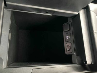 صورة مصغرة 30 لـ 2023 Toyota VELLFIRE
