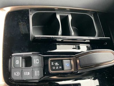 صورة مصغرة 29 لـ 2023 Toyota VELLFIRE