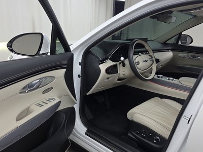 صورة مصغرة 14 لـ 2023 Genesis GV70