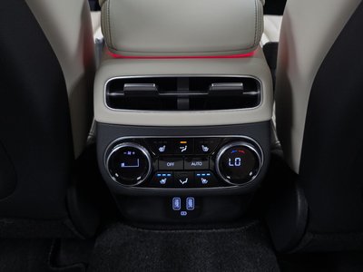 صورة مصغرة 26 لـ 2023 Genesis GV70