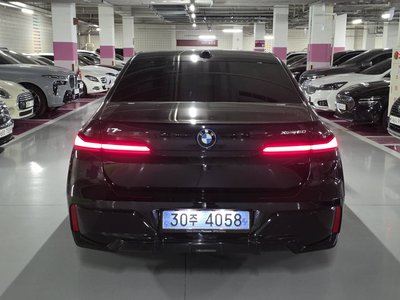 BMW I7 - 3