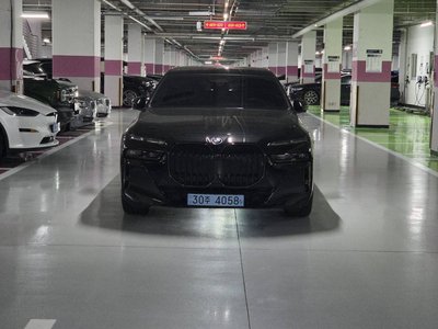 BMW I7 - 2