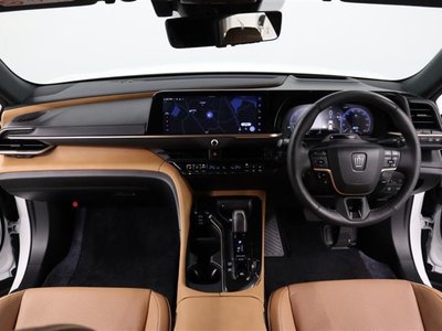 TOYOTA CROWN SPORT - 6