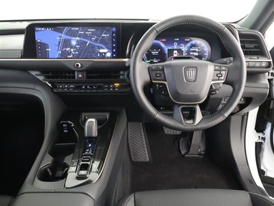 TOYOTA CROWN SPORT - 4