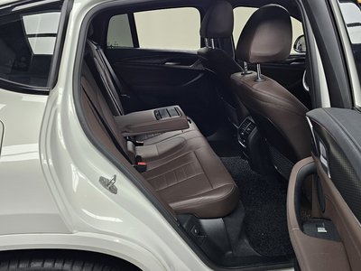 2023 BMW X4 缩略图 17