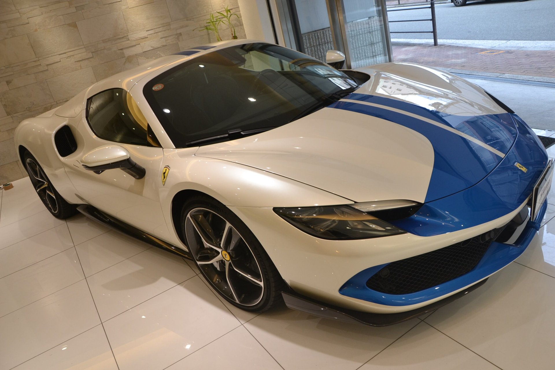 FERRARI 296 GTS - View 1