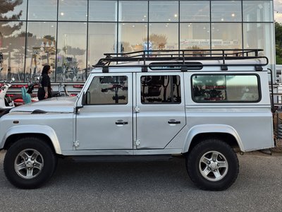 LAND ROVER DEFENDER - 6