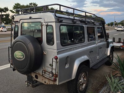 LAND ROVER DEFENDER - 5