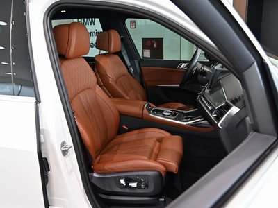 صورة مصغرة 13 لـ 2025 BMW X7