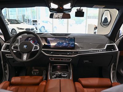 2025 BMW X7 照片 8