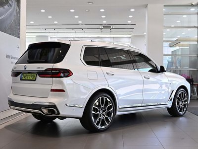 2025 BMW X7 照片 4