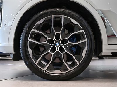 2025 BMW X7 照片 6