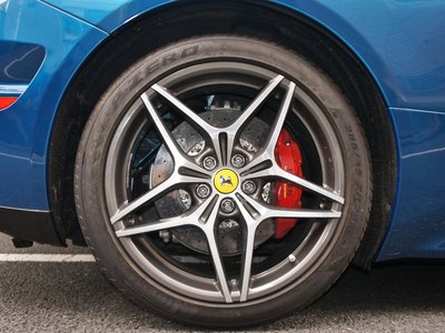 صورة مصغرة 35 لـ 2015 Ferrari CALIFORNIA T