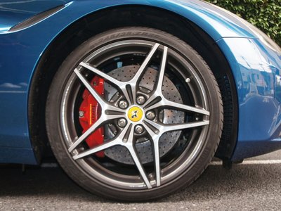 صورة مصغرة 34 لـ 2015 Ferrari CALIFORNIA T