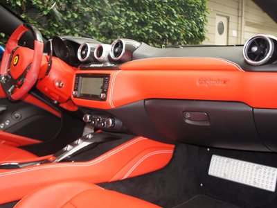 صورة مصغرة 21 لـ 2015 Ferrari CALIFORNIA T