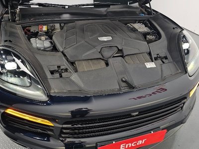 PORSCHE CAYENNE - 7